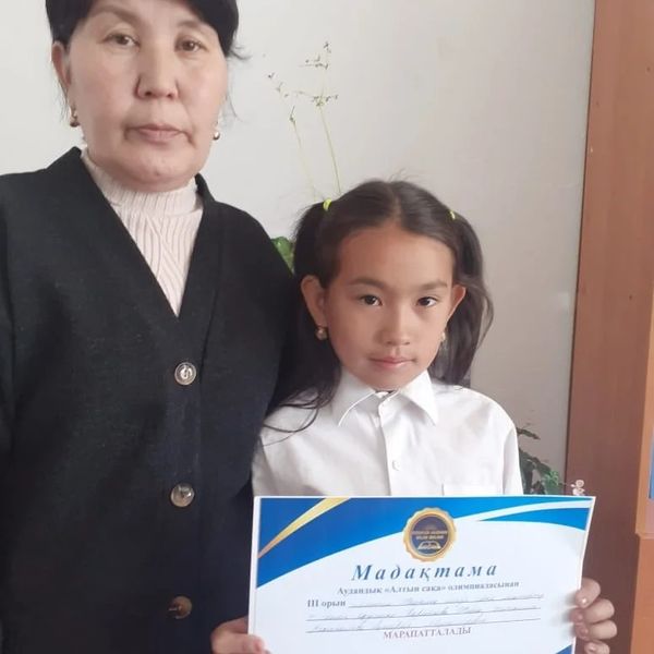 4 сынып оқушысы Карибаева Жибек аудандық "Алтын сақа" олимпиадасына қатысып жүлделі  3- орынға ие болды