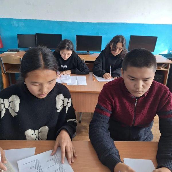 8,9 сынып арасында  мектепшілік олимпиада өтті.