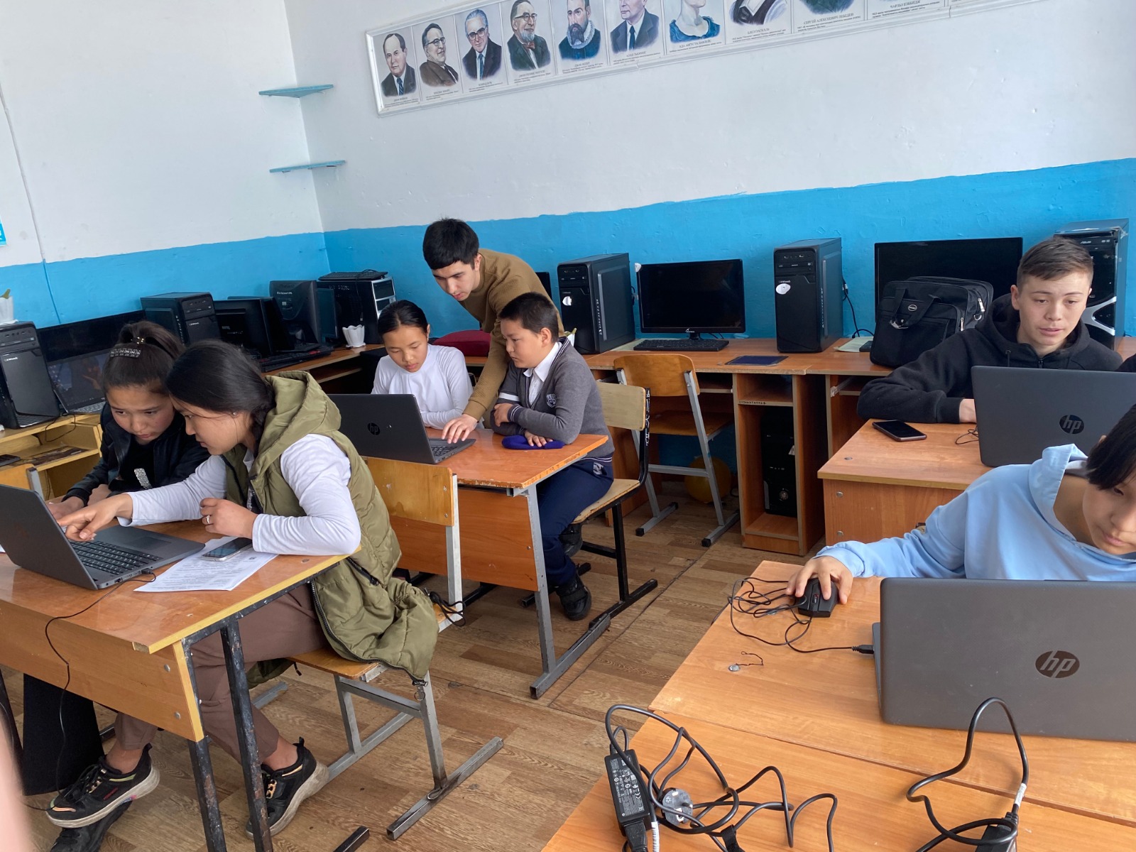 «Қауіпсіз интернет» тренингі  8-9 сыныптар