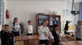 Қазақстан Республикасы Оқу-ағарту министрлігінің, тапсырмасы бойынша, «Сергіту жаттығуларын жүргізу тұжырымдамасы» аясында, Жаңалық негізгі орта мектебінде әр сейсенбі сайын 25.11.2025 сергіту жаттығулары өтуде.